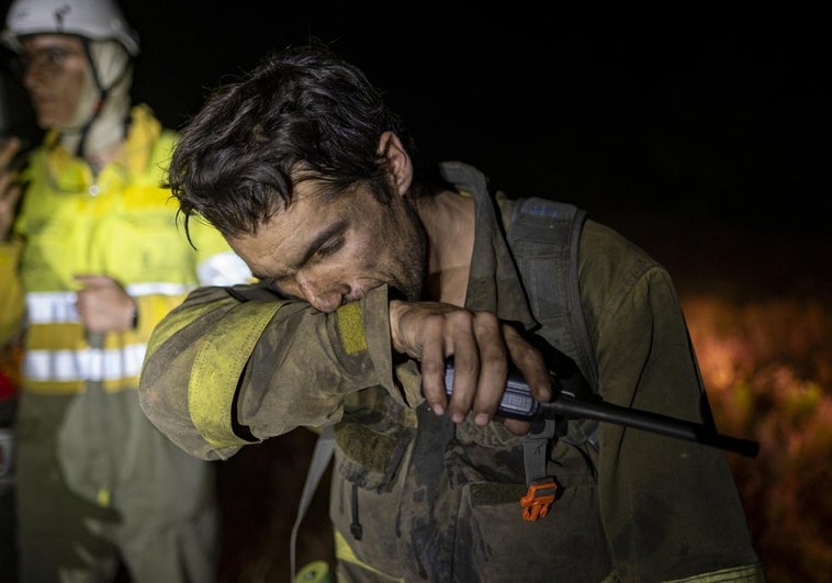 Descienden a 13 los incendios forestales activos y solo hay uno «desfavorable» en León